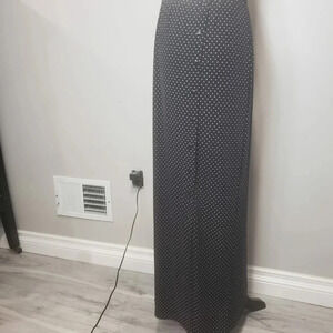 Fashion Bug Womans Black/White Polka-dot  Button Down Skirt,Size M.